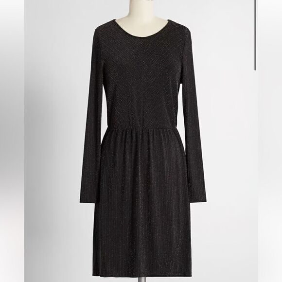 Modcloth Shimmer On Show Metallic Faux Wrap Dress Black Sparkle M NWT - Picture 1 of 11